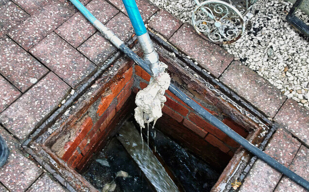 https://plumberfremantle.com.au/uploads/2025/06/blocked-drains-598620.jpg