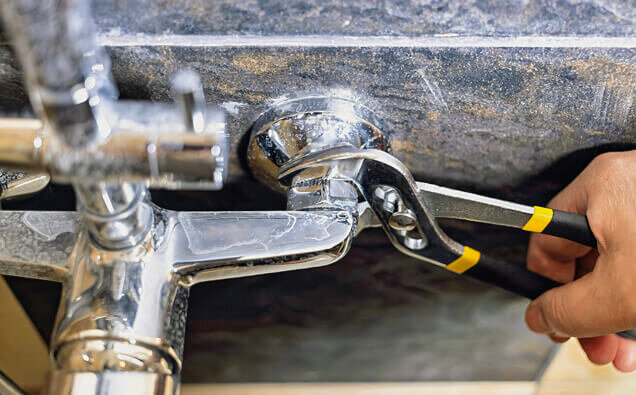 https://plumberfremantle.com.au/uploads/2025/06/emergency-plumbing-180852.jpg