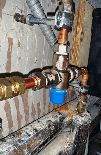 https://plumberfremantle.com.au/uploads/2025/06/emergency-plumbing-912174.jpg